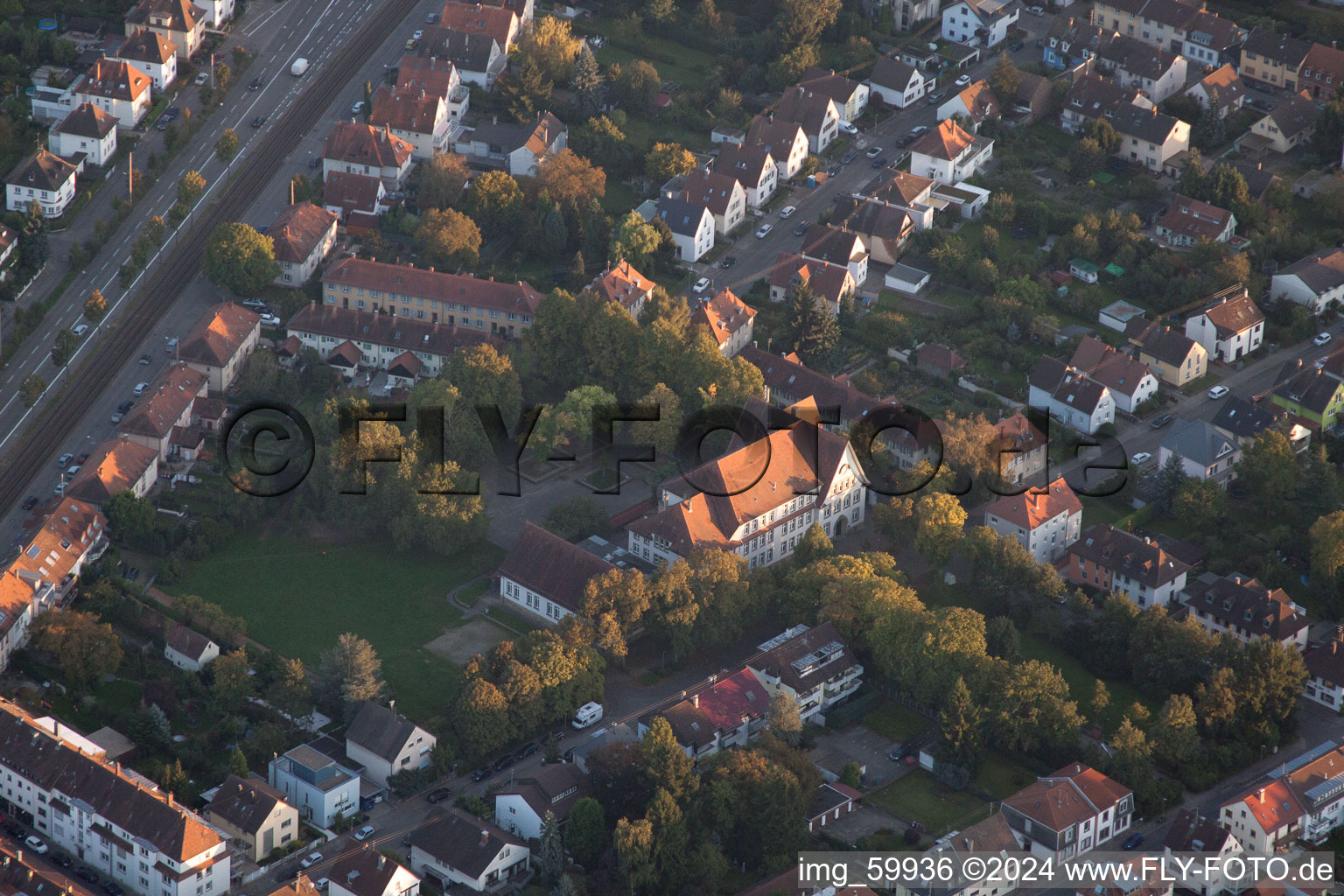 Quartier Rüppurr in Karlsruhe dans le département Bade-Wurtemberg, Allemagne hors des airs