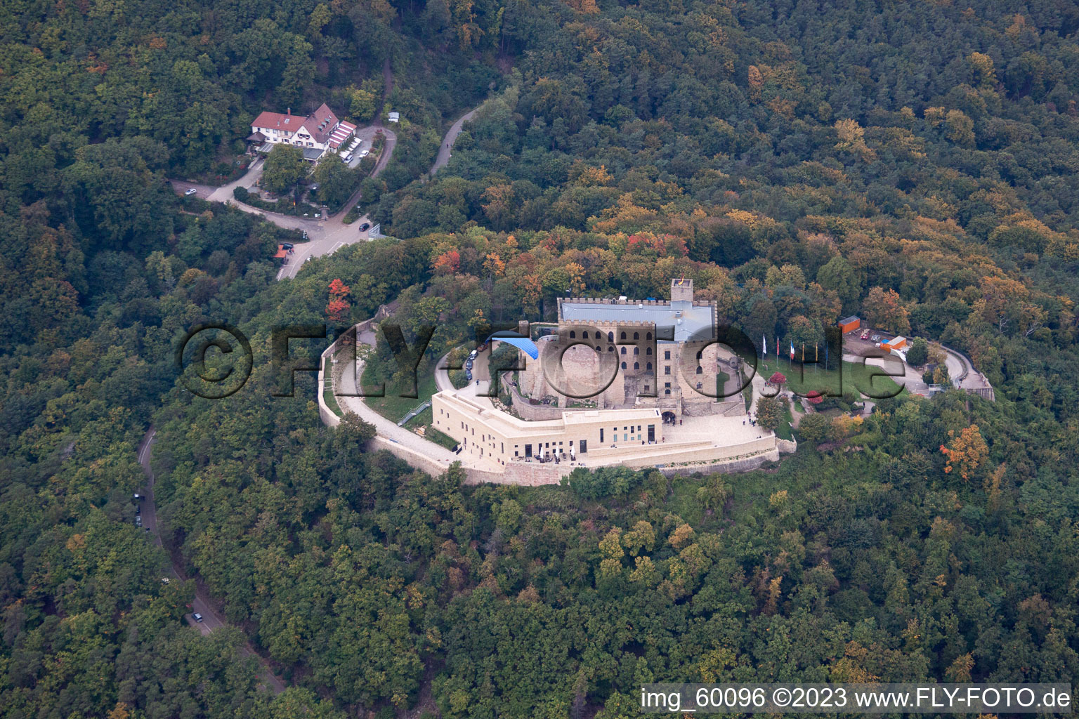 Château de Hambach à le quartier Diedesfeld in Neustadt an der Weinstraße dans le département Rhénanie-Palatinat, Allemagne vue d'en haut