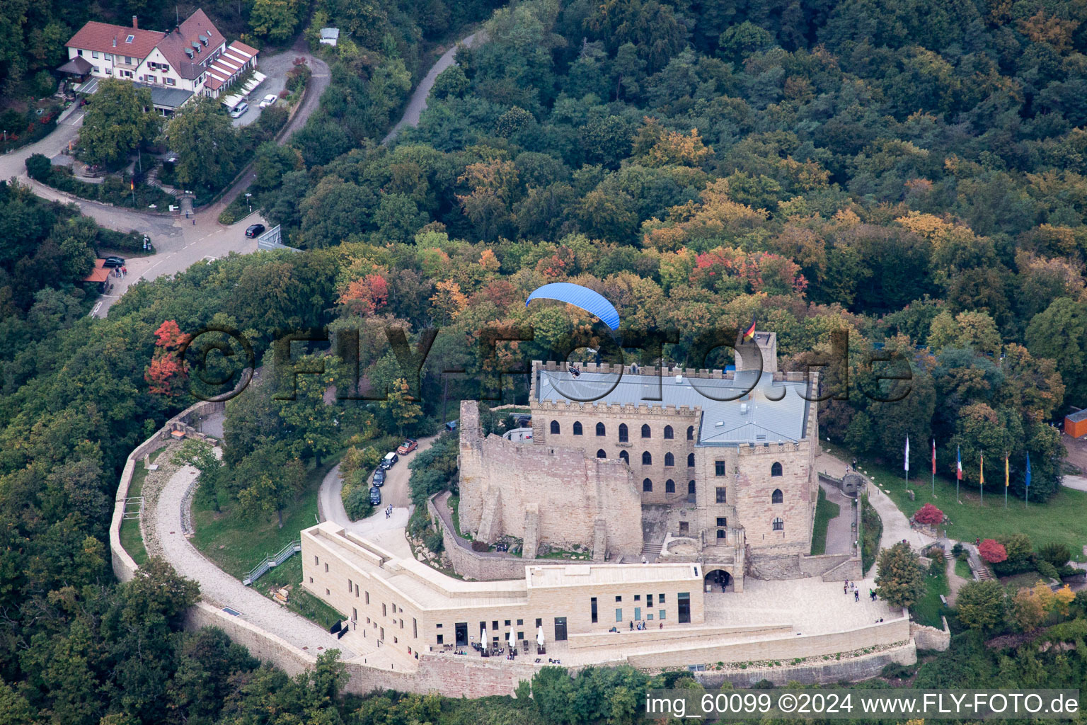 Photographie aérienne de Complexe du château de Hambach à le quartier Diedesfeld in Neustadt an der Weinstraße dans le département Rhénanie-Palatinat, Allemagne