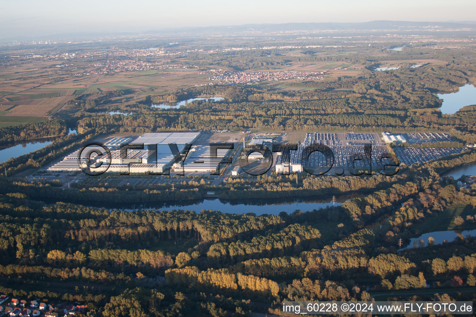 Germersheim dans le département Rhénanie-Palatinat, Allemagne du point de vue du drone