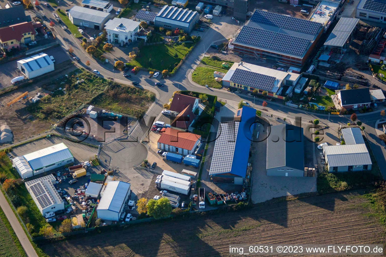 Image drone de N, zone industrielle à Rülzheim dans le département Rhénanie-Palatinat, Allemagne
