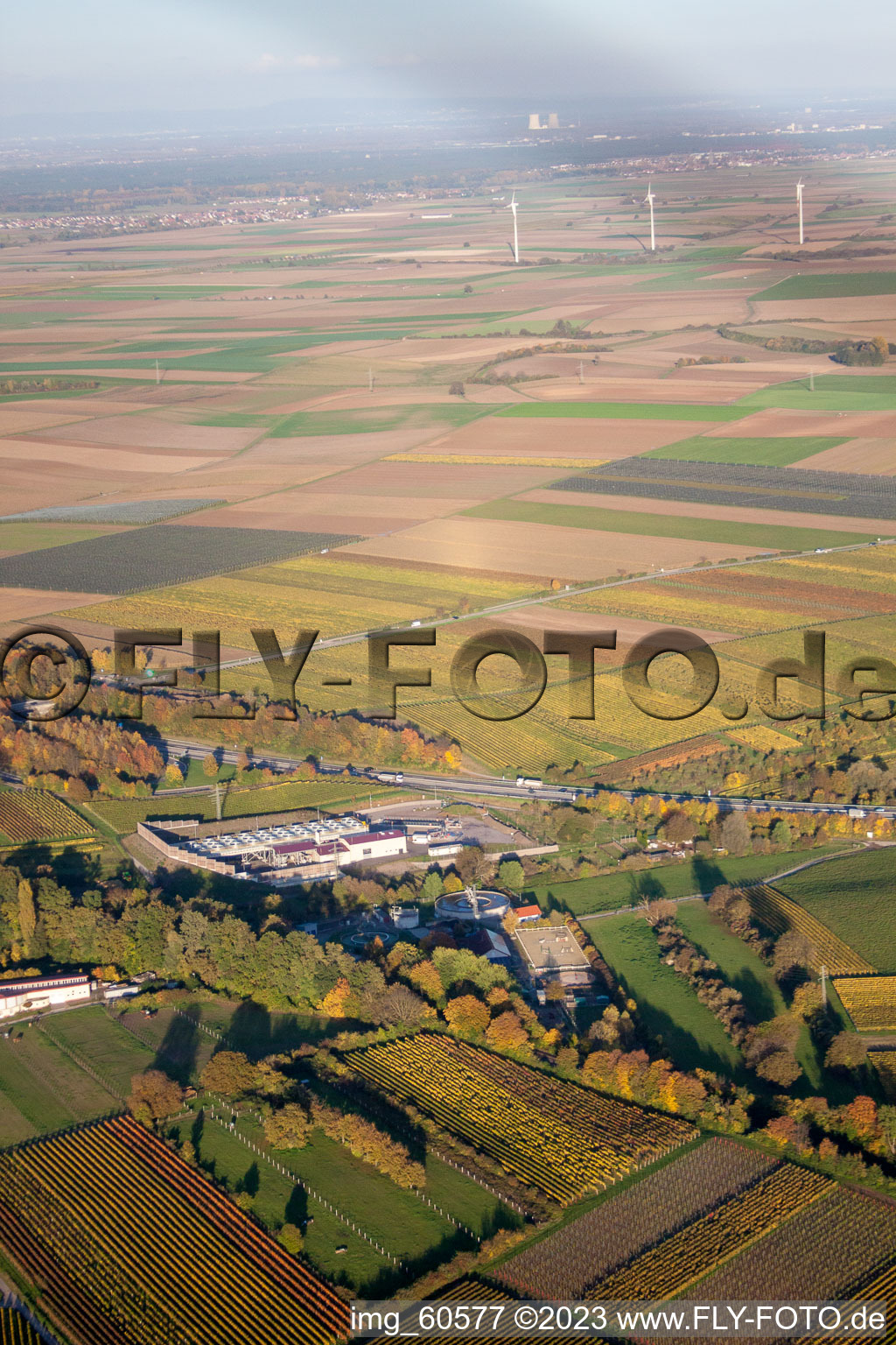 Insheim dans le département Rhénanie-Palatinat, Allemagne d'un drone