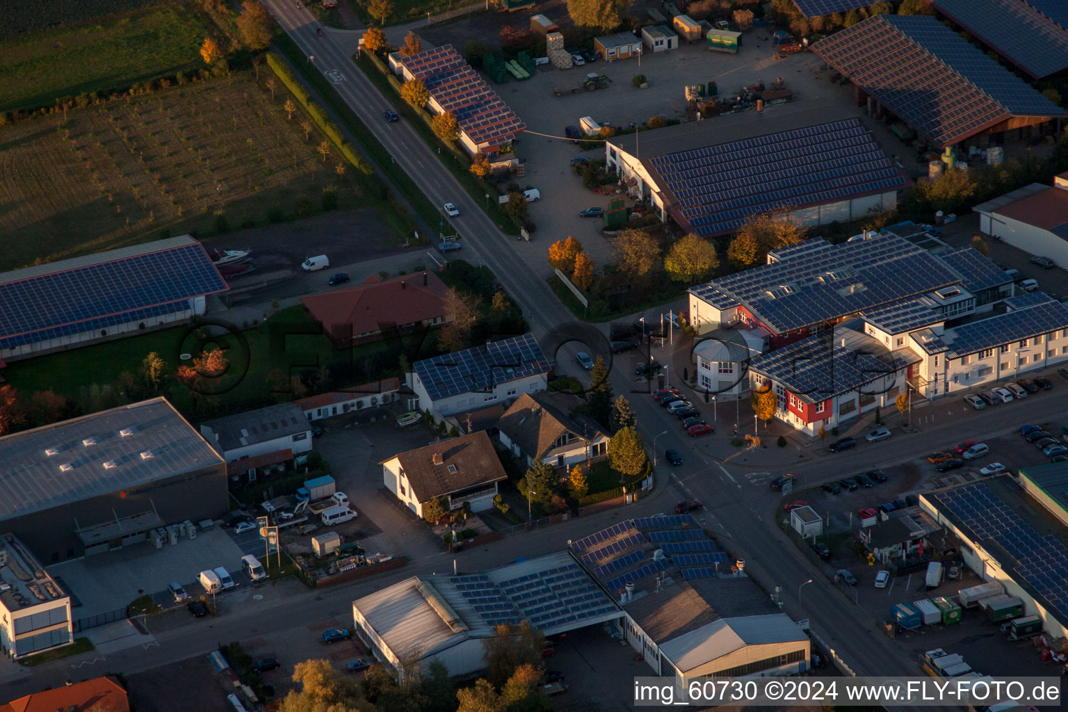 Vue oblique de Quartier Herxheim in Herxheim bei Landau dans le département Rhénanie-Palatinat, Allemagne