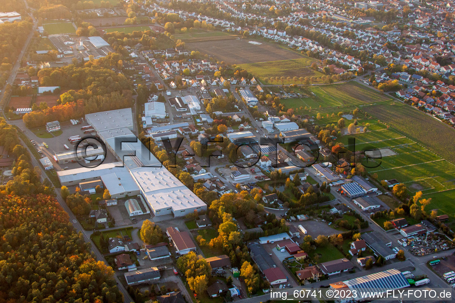 Quartier Herxheim in Herxheim bei Landau/Pfalz dans le département Rhénanie-Palatinat, Allemagne du point de vue du drone