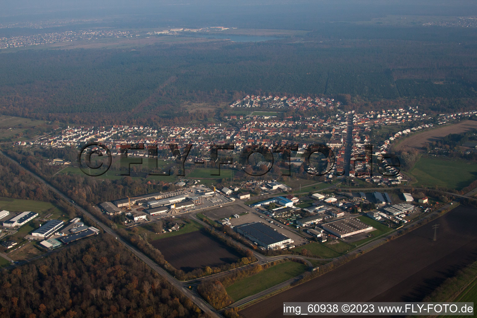 Vue oblique de Quartier Huttenheim in Philippsburg dans le département Bade-Wurtemberg, Allemagne