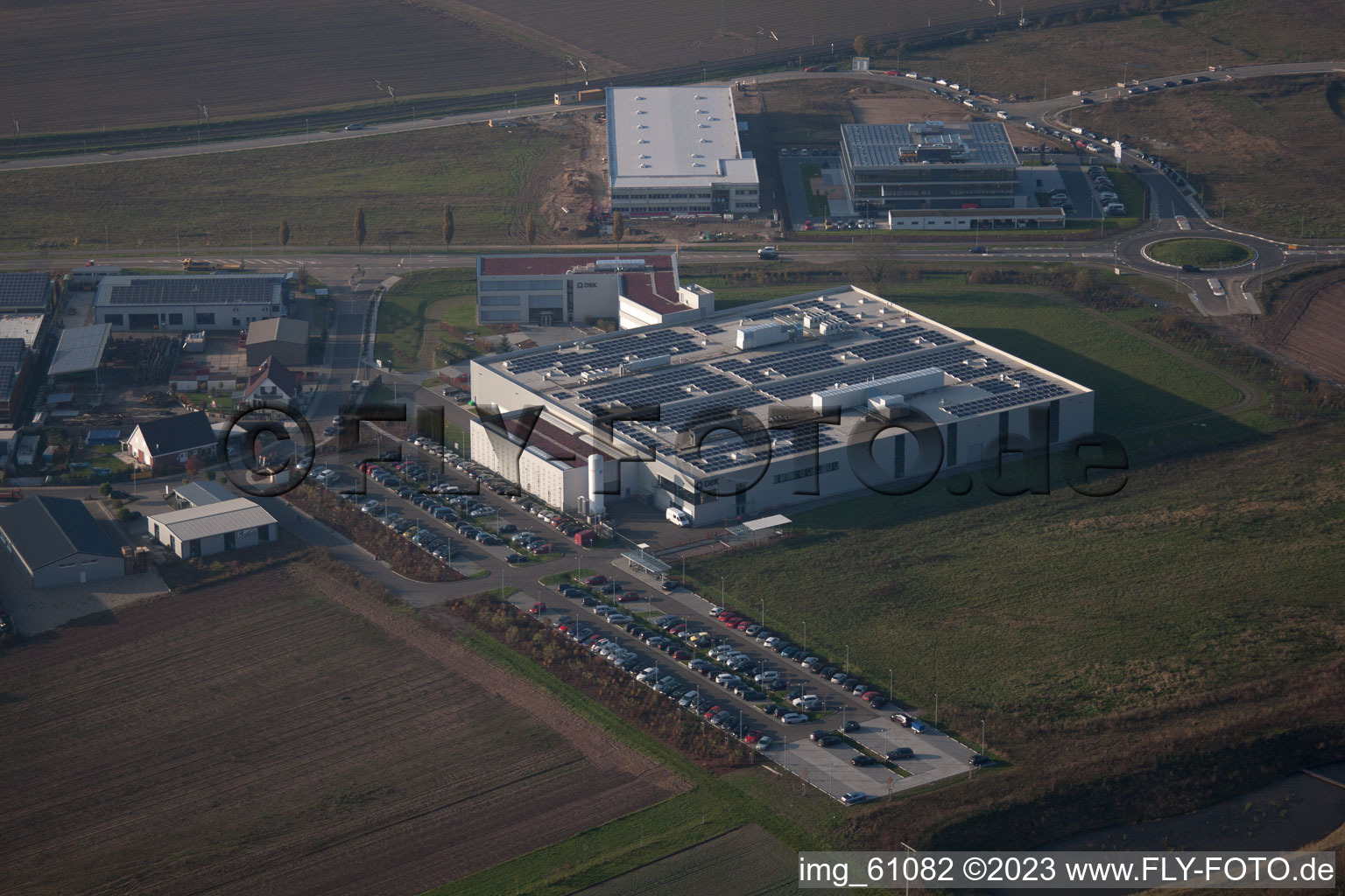 N, zone industrielle à Rülzheim dans le département Rhénanie-Palatinat, Allemagne d'un drone