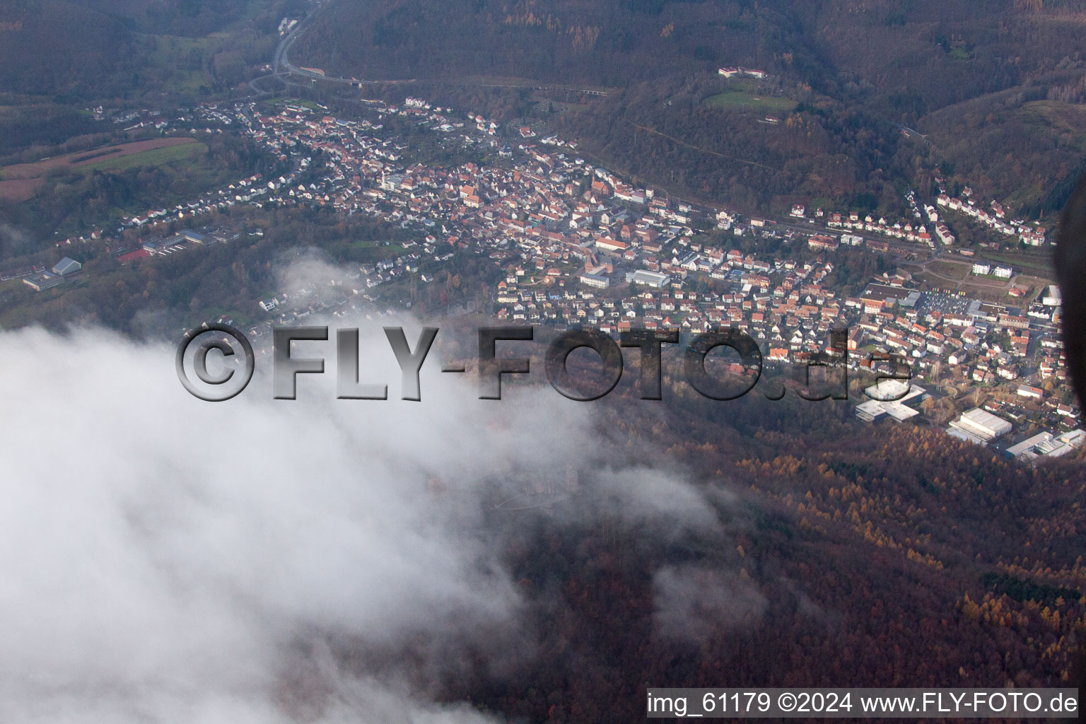 Annweiler am Trifels dans le département Rhénanie-Palatinat, Allemagne hors des airs