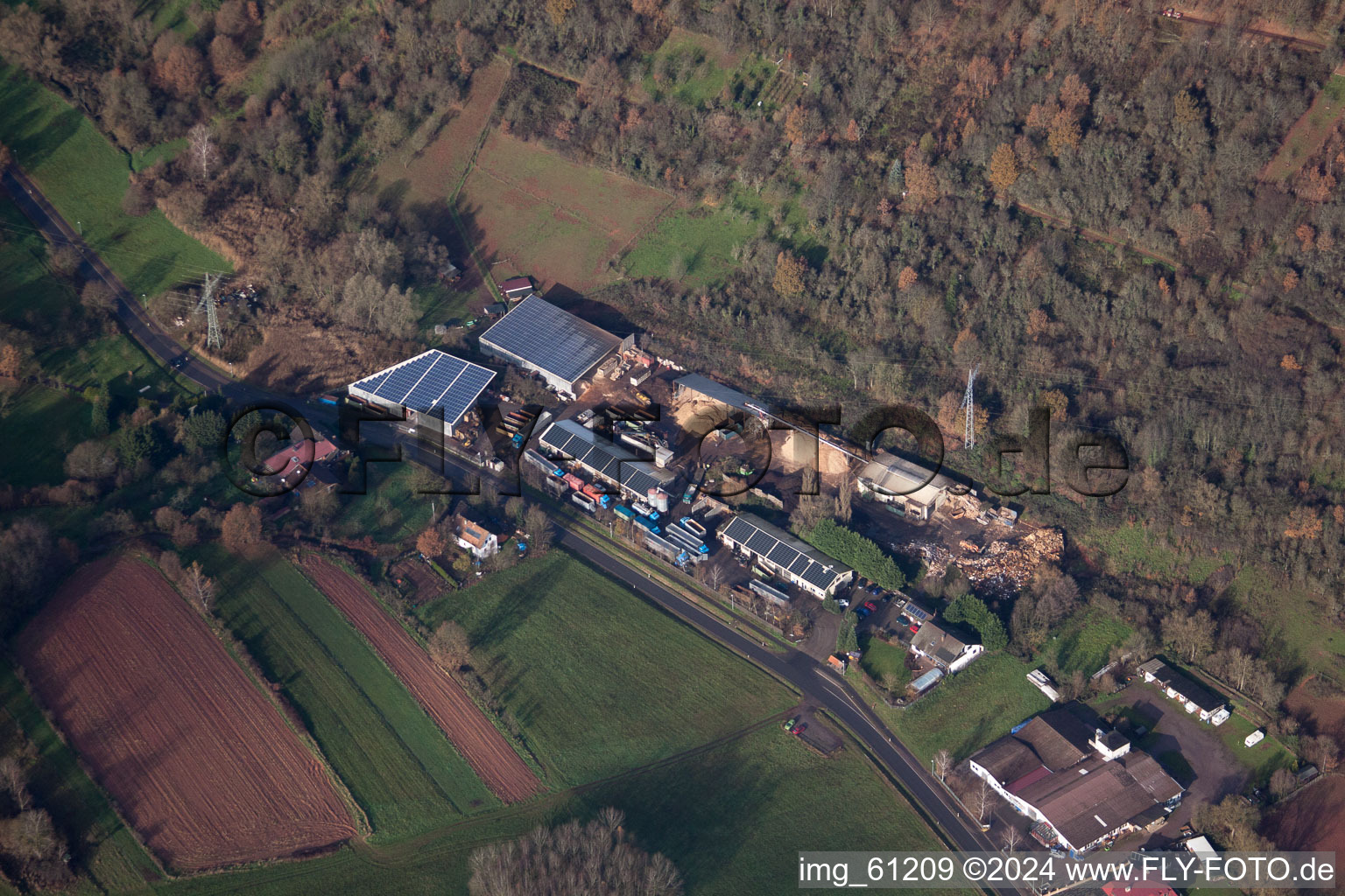 Vue aérienne de Span service logistique du bois à le quartier Gräfenhausen in Annweiler am Trifels dans le département Rhénanie-Palatinat, Allemagne