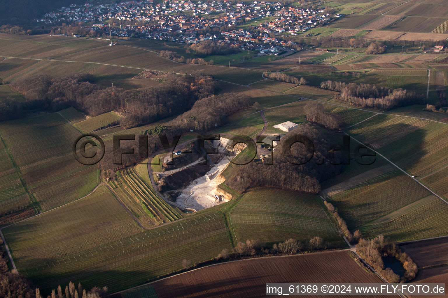 Vue aérienne de Heuchelheim-Klingen, décharge à le quartier Gleiszellen in Gleiszellen-Gleishorbach dans le département Rhénanie-Palatinat, Allemagne