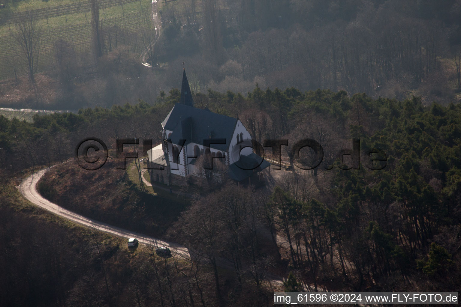 Chapelle Anne à Burrweiler dans le département Rhénanie-Palatinat, Allemagne depuis l'avion