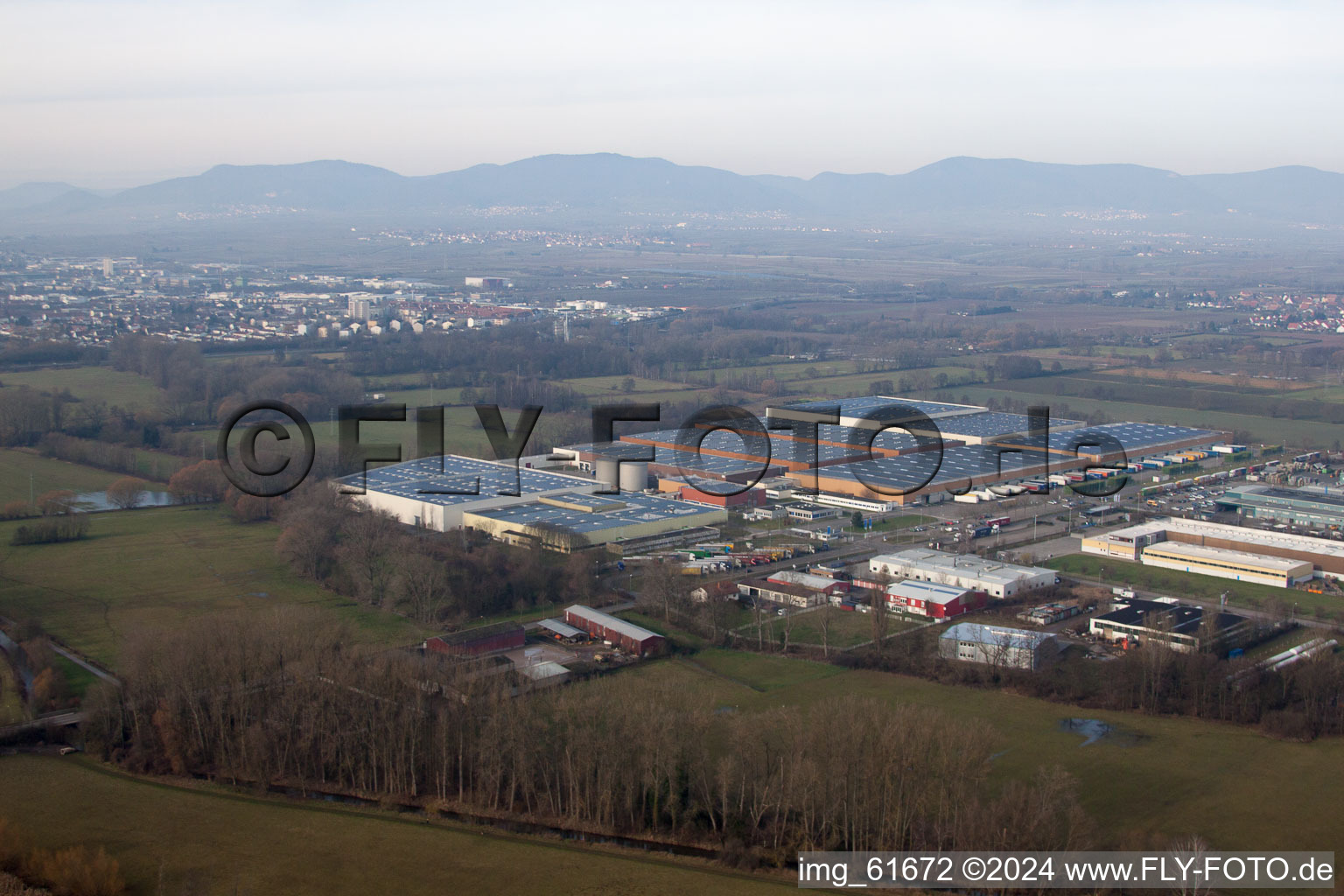 Zone industrielle de Landau-Ost à Landau in der Pfalz dans le département Rhénanie-Palatinat, Allemagne hors des airs