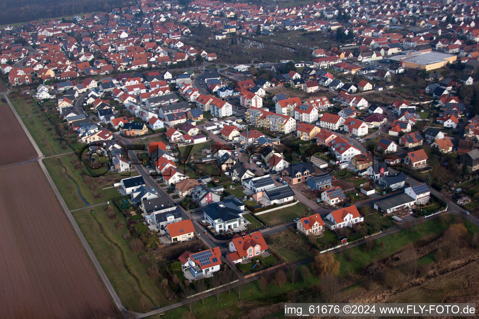 Vue oblique de Quartier Offenbach in Offenbach an der Queich dans le département Rhénanie-Palatinat, Allemagne