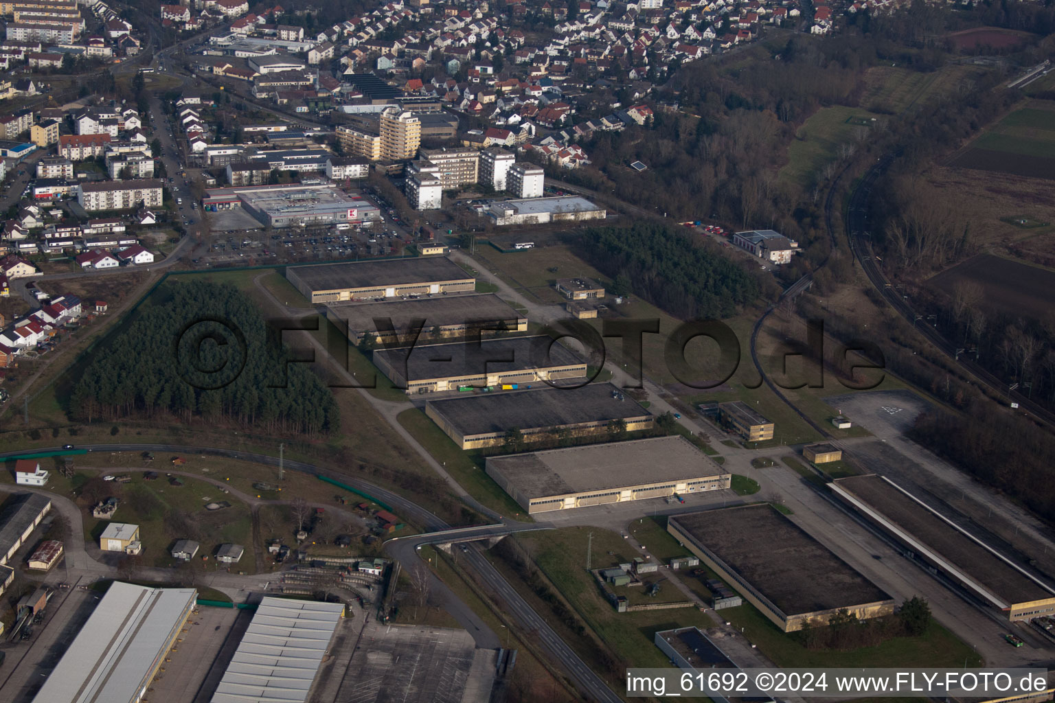 Vue aérienne de Caserne Sponeck à Germersheim dans le département Rhénanie-Palatinat, Allemagne