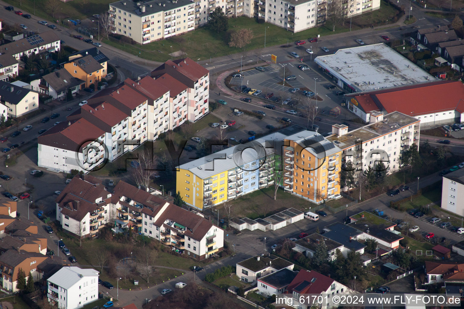 Vue aérienne de Konrad-Adenauer-Straße à Germersheim dans le département Rhénanie-Palatinat, Allemagne