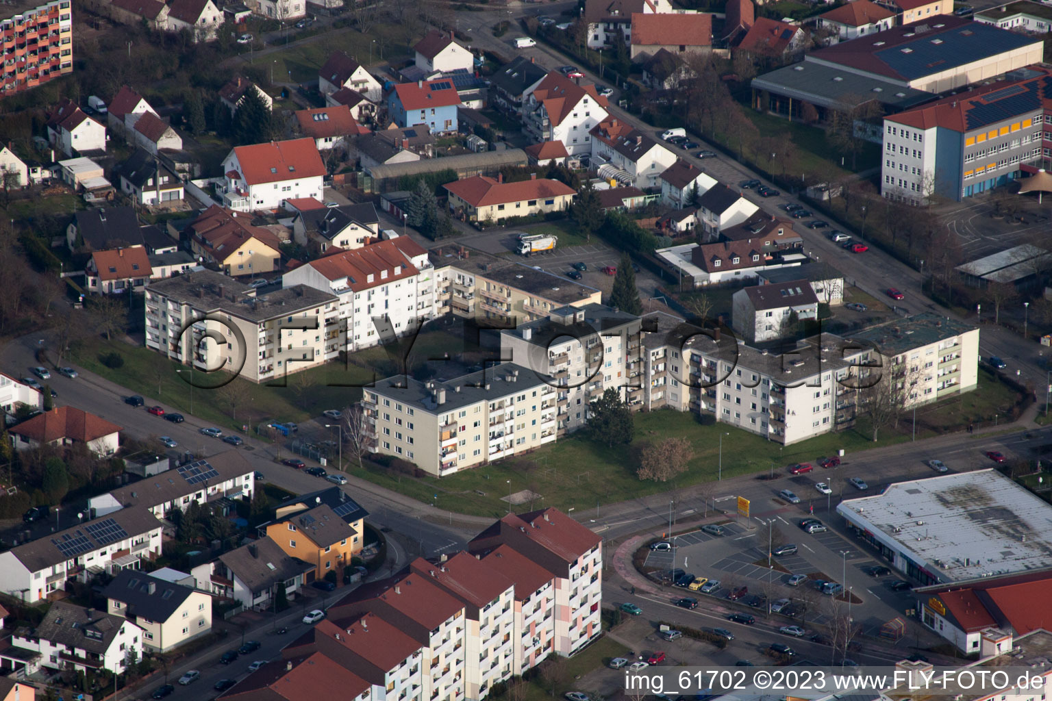 Vue aérienne de Konrad-Adenauer-Straße à Germersheim dans le département Rhénanie-Palatinat, Allemagne