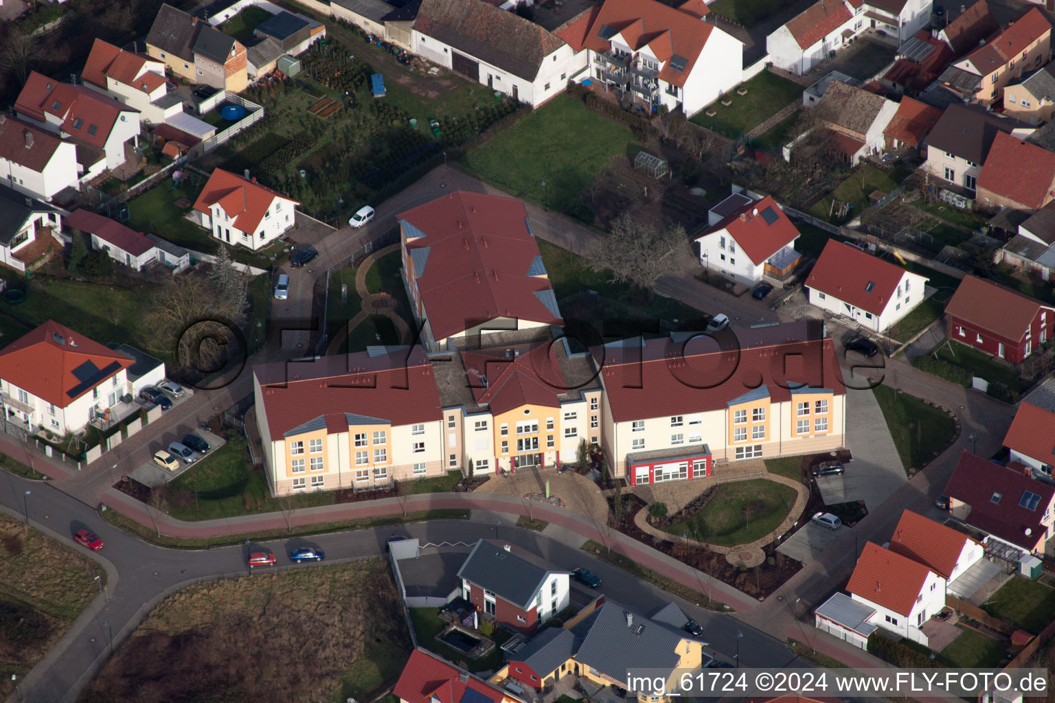 Vue aérienne de Anneau de polochon à Lingenfeld dans le département Rhénanie-Palatinat, Allemagne