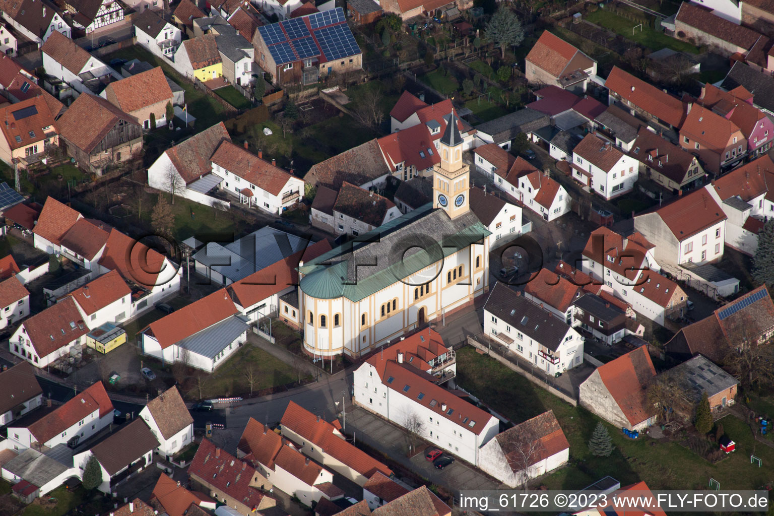 Vue aérienne de Kirchstr. à Lingenfeld dans le département Rhénanie-Palatinat, Allemagne