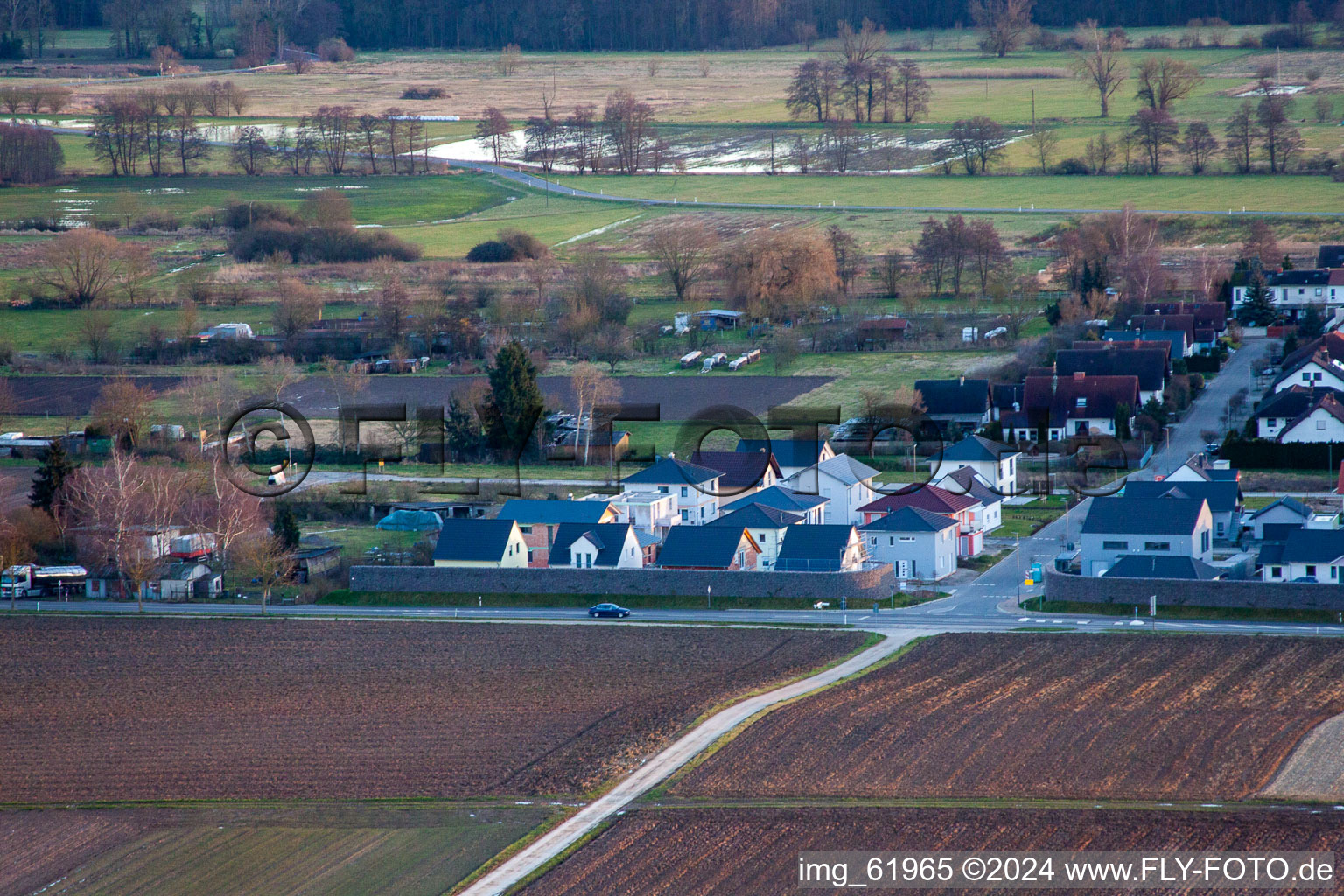 Vue oblique de Minfeld dans le département Rhénanie-Palatinat, Allemagne