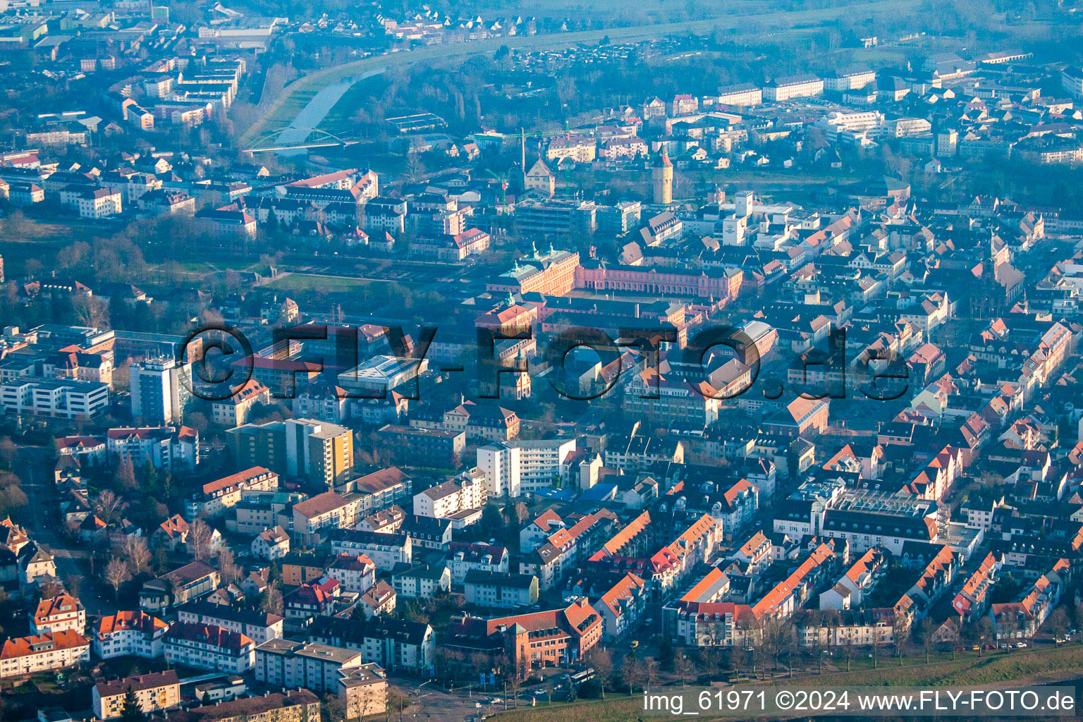 Vue aérienne de De l'ouest à Rastatt dans le département Bade-Wurtemberg, Allemagne