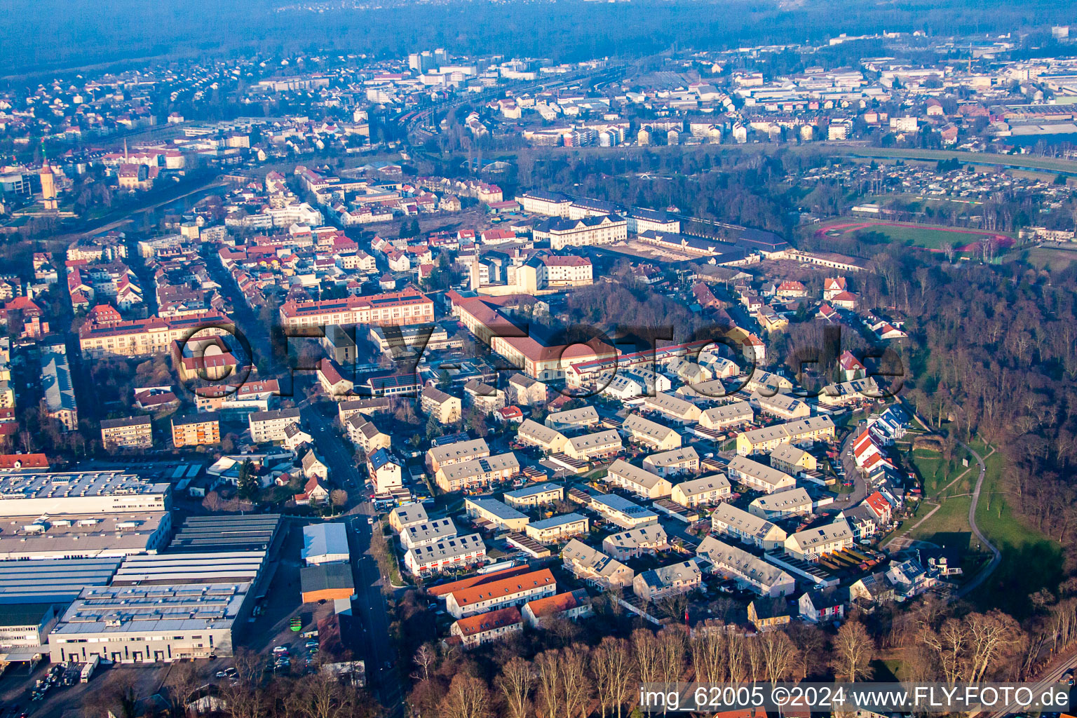 Vue aérienne de Rue Sophie Scholl à Rastatt dans le département Bade-Wurtemberg, Allemagne