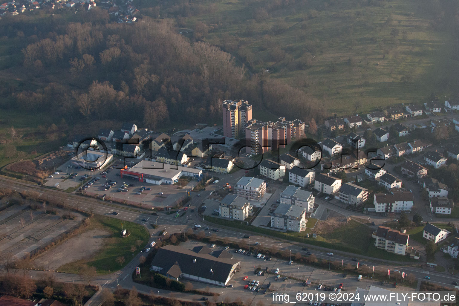 Kuppenheim dans le département Bade-Wurtemberg, Allemagne vue du ciel