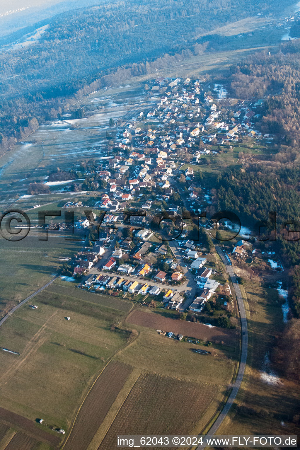 Vue aérienne de Du nord-ouest à le quartier Freiolsheim in Gaggenau dans le département Bade-Wurtemberg, Allemagne