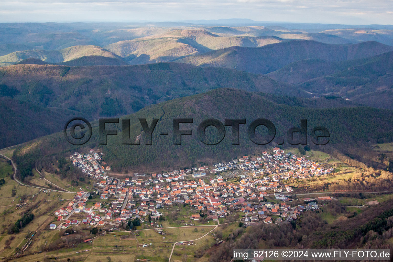 Photographie aérienne de Vue sur le village à Wernersberg dans le département Rhénanie-Palatinat, Allemagne