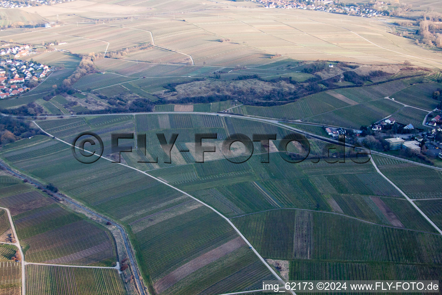 Vue aérienne de Sur Ilbesheim bei Landau in der Pfalz à Ilbesheim bei Landau in der Pfalz dans le département Rhénanie-Palatinat, Allemagne