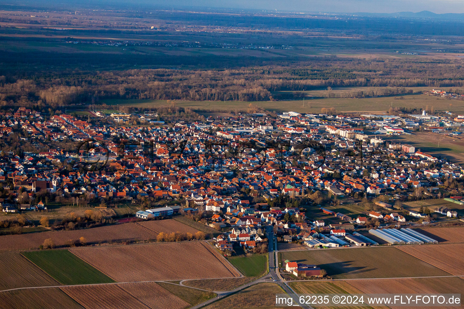 Offenbach an der Queich dans le département Rhénanie-Palatinat, Allemagne vue du ciel