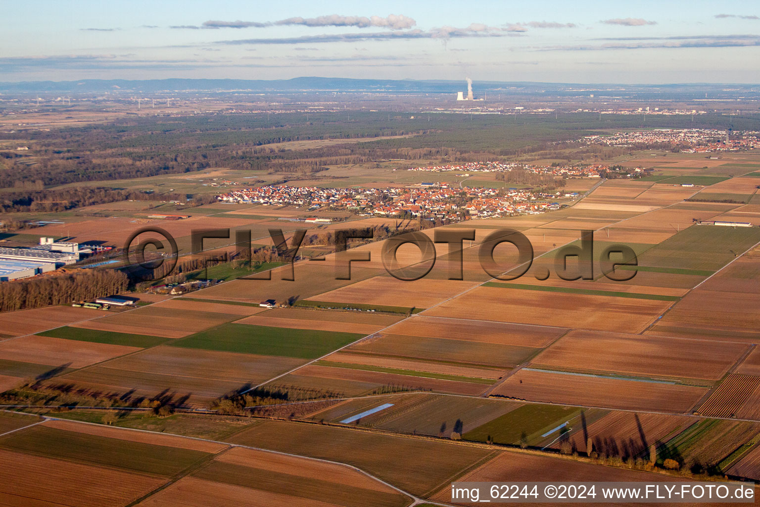 Vue d'oiseau de Quartier Offenbach in Offenbach an der Queich dans le département Rhénanie-Palatinat, Allemagne