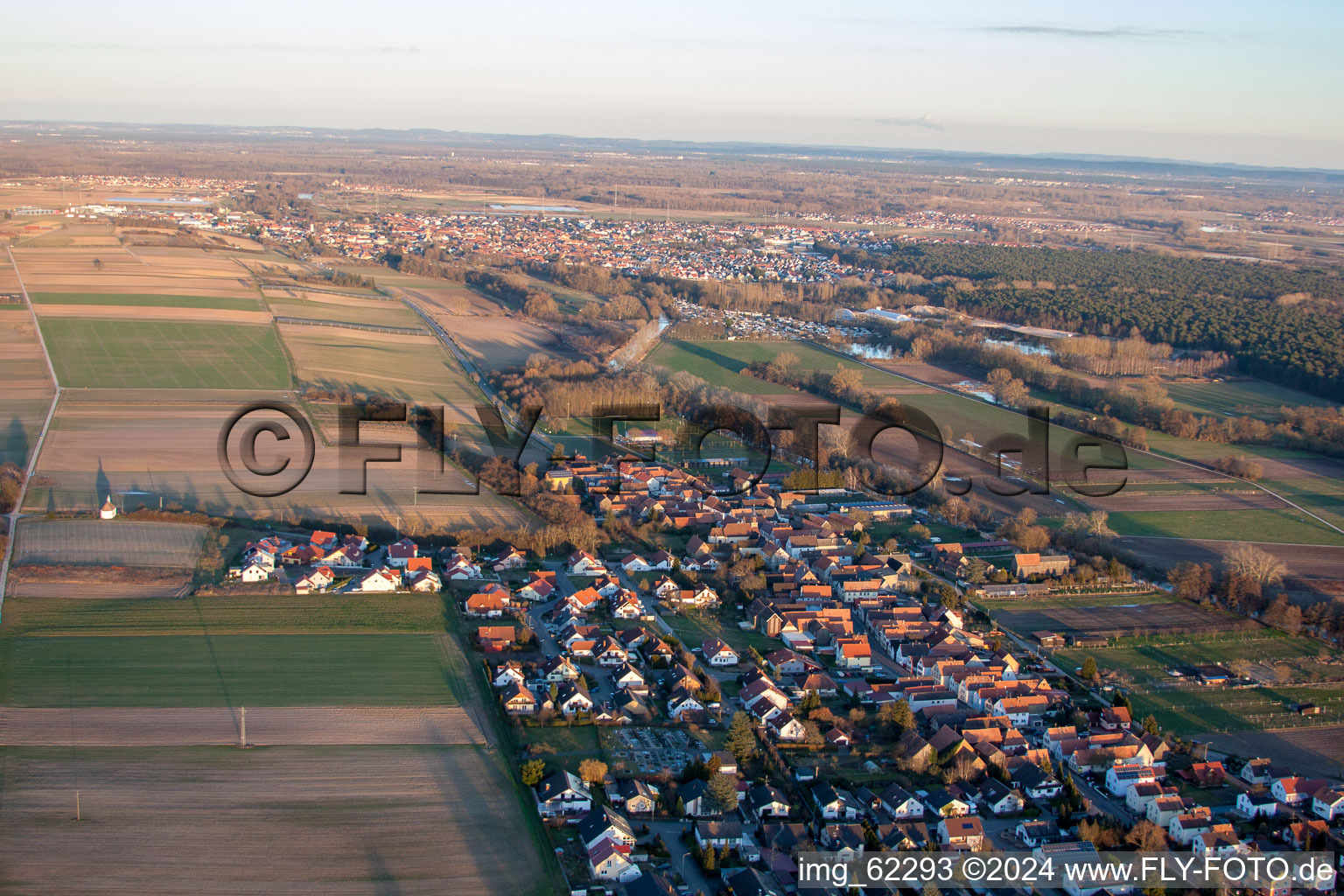 Herxheimweyher dans le département Rhénanie-Palatinat, Allemagne vue du ciel