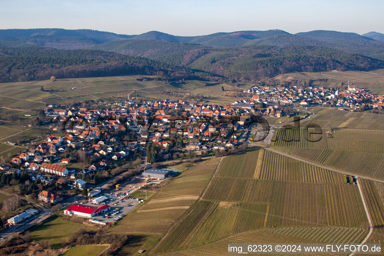 Vue d'oiseau de Quartier Schweigen in Schweigen-Rechtenbach dans le département Rhénanie-Palatinat, Allemagne