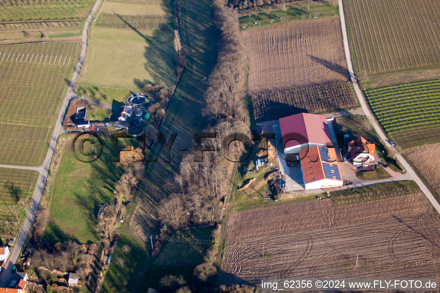 Vue d'oiseau de Oberotterbach dans le département Rhénanie-Palatinat, Allemagne