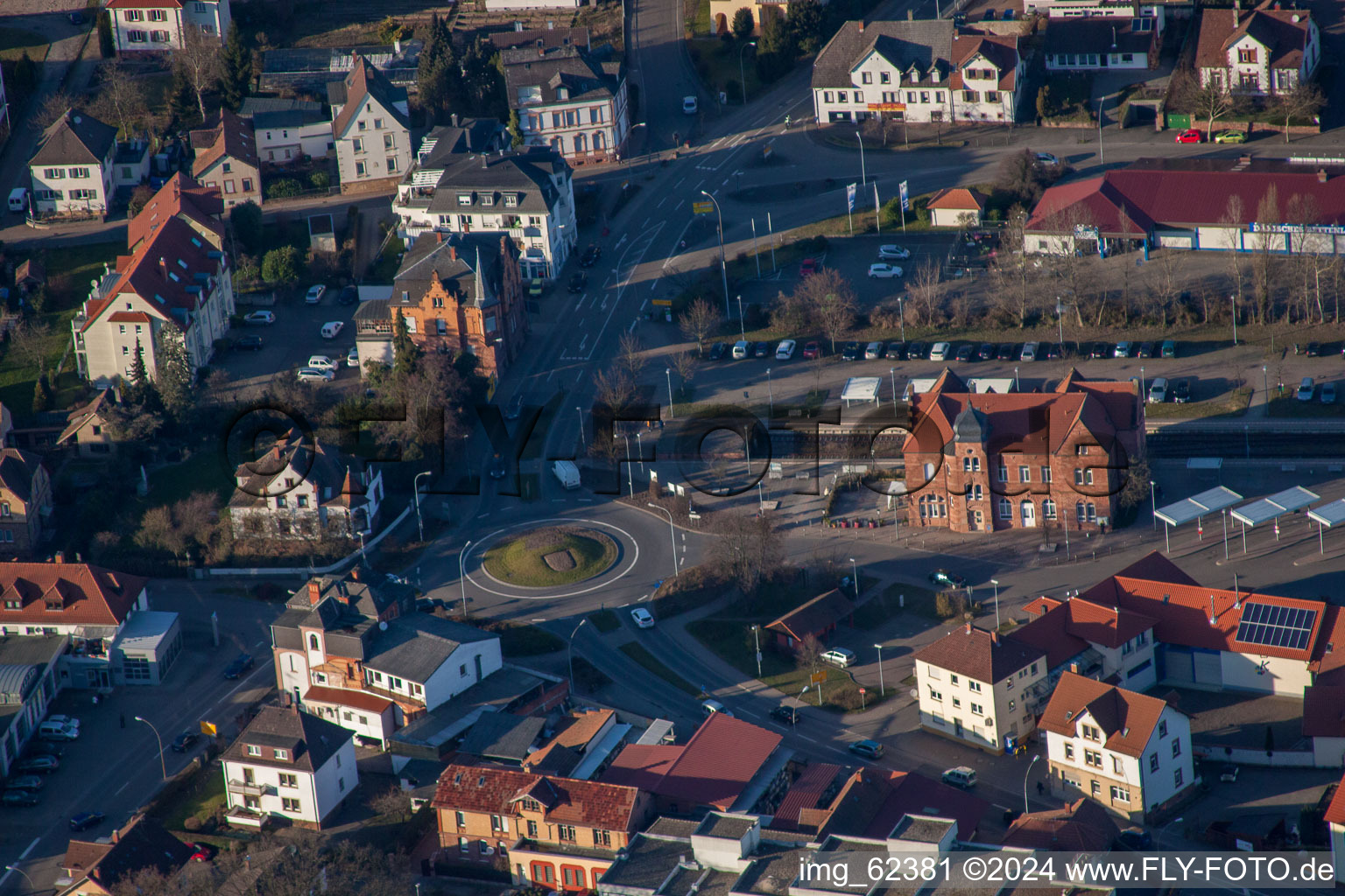 Bad Bergzabern dans le département Rhénanie-Palatinat, Allemagne vue du ciel