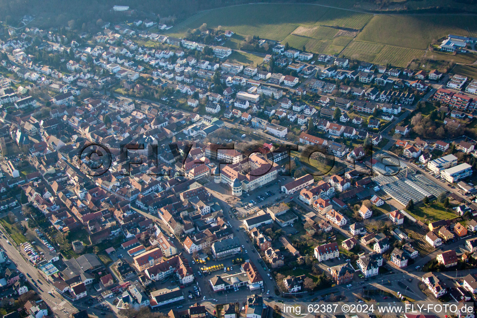 Bad Bergzabern dans le département Rhénanie-Palatinat, Allemagne d'un drone