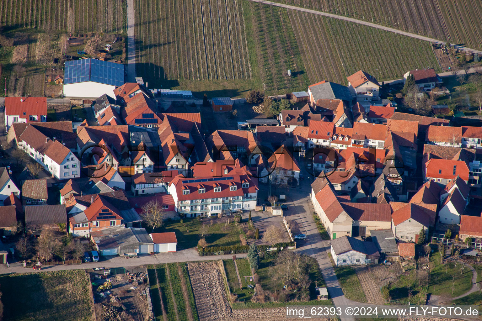 Vue aérienne de Hôtel de campagne Hauer à le quartier Oberhofen in Pleisweiler-Oberhofen dans le département Rhénanie-Palatinat, Allemagne