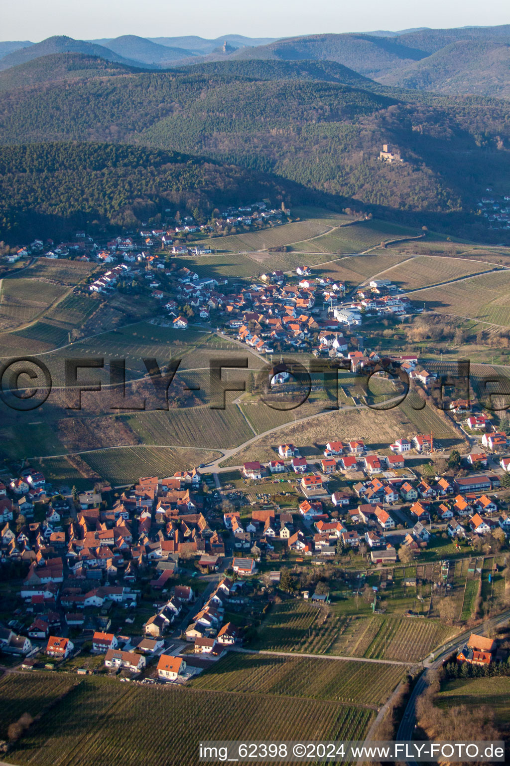 Quartier Gleiszellen in Gleiszellen-Gleishorbach dans le département Rhénanie-Palatinat, Allemagne vue du ciel