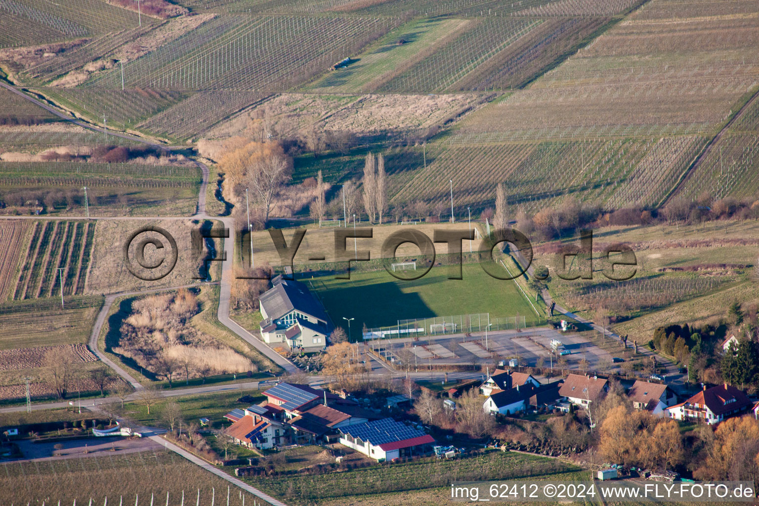 Göcklingen dans le département Rhénanie-Palatinat, Allemagne vue du ciel