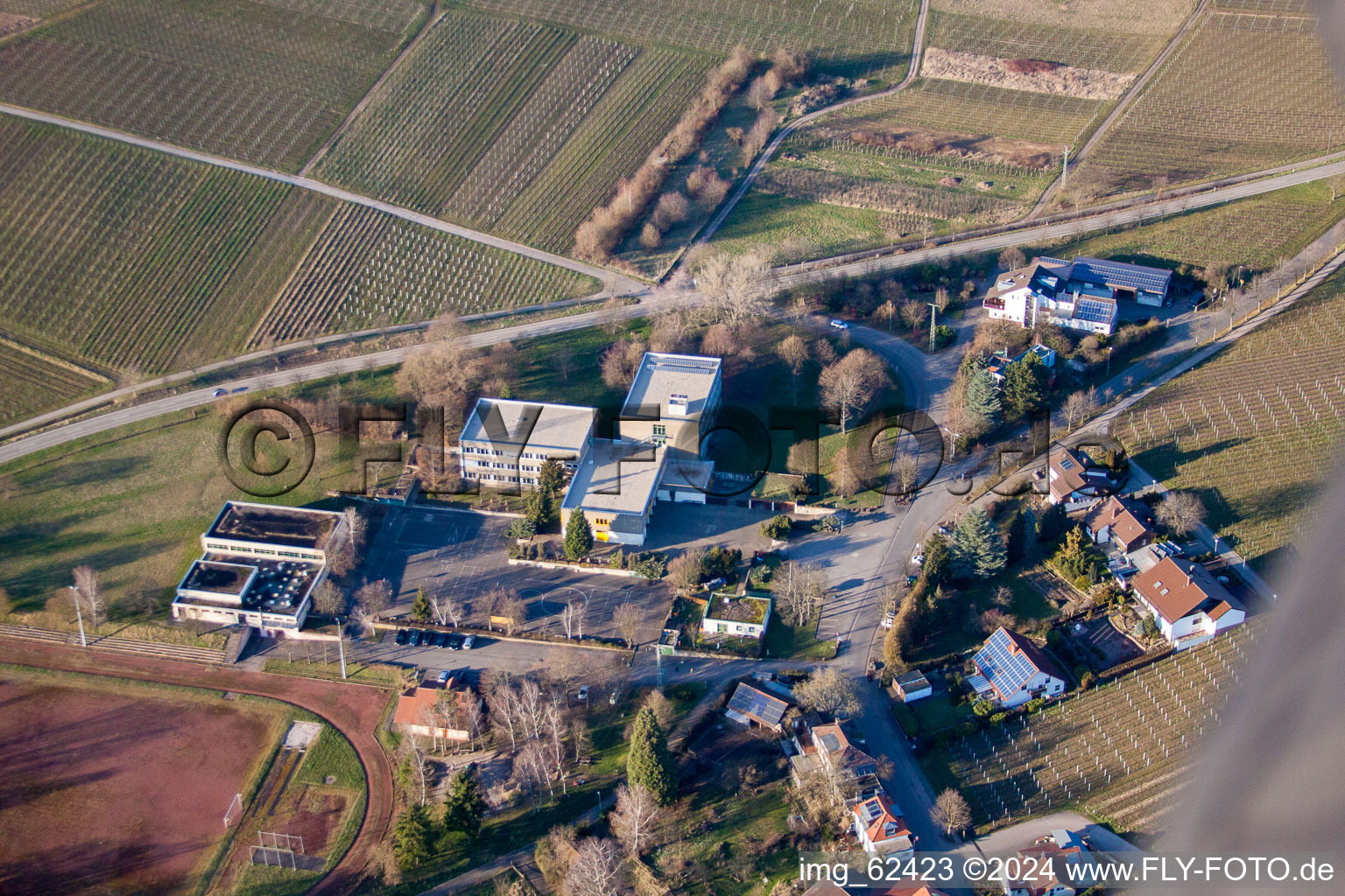 Photographie aérienne de École à Ilbesheim bei Landau in der Pfalz dans le département Rhénanie-Palatinat, Allemagne