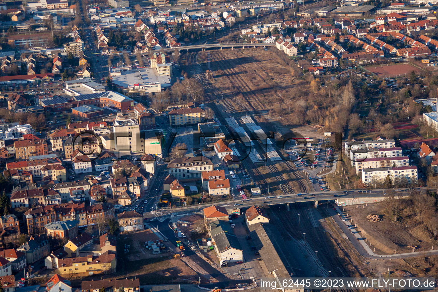 Vue oblique de Quartier Queichheim in Landau in der Pfalz dans le département Rhénanie-Palatinat, Allemagne