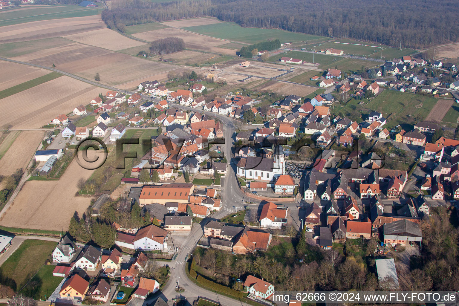 Niederlauterbach dans le département Bas Rhin, France depuis l'avion