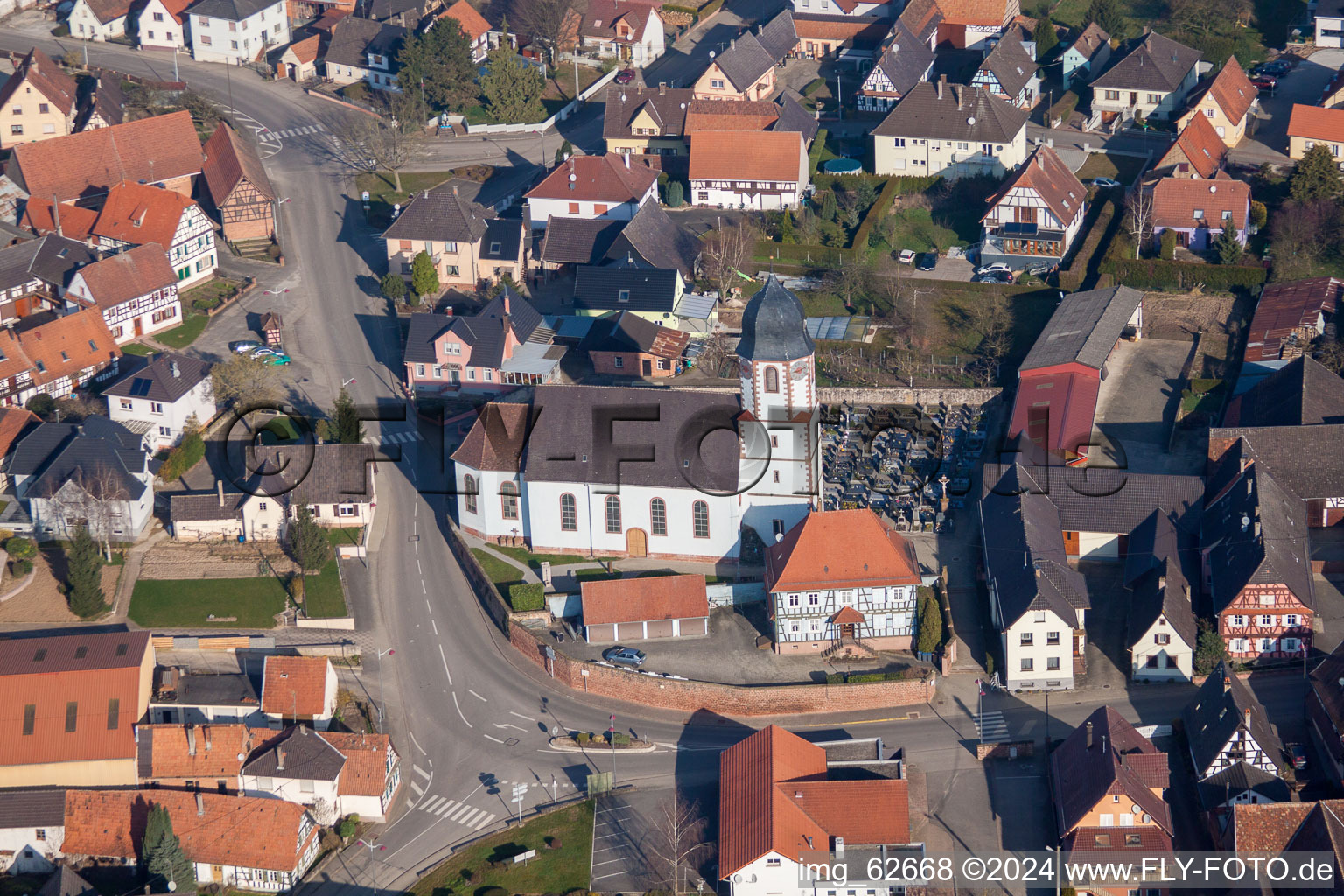 Niederlauterbach dans le département Bas Rhin, France vue du ciel