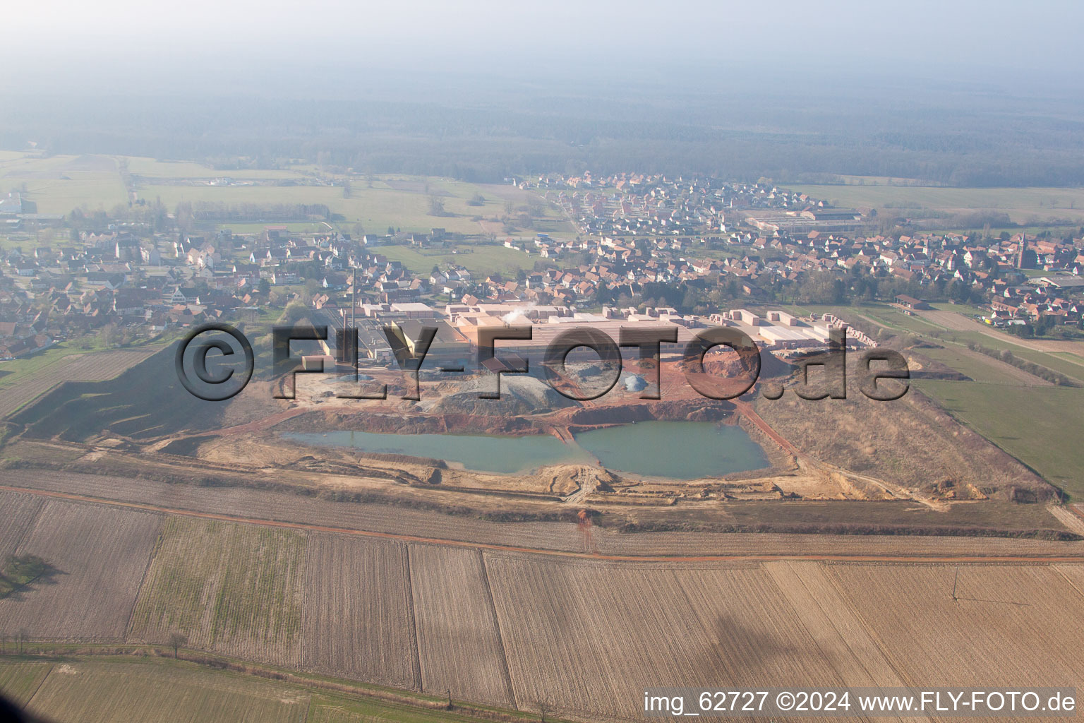 Vue oblique de Kuhlendorf dans le département Bas Rhin, France