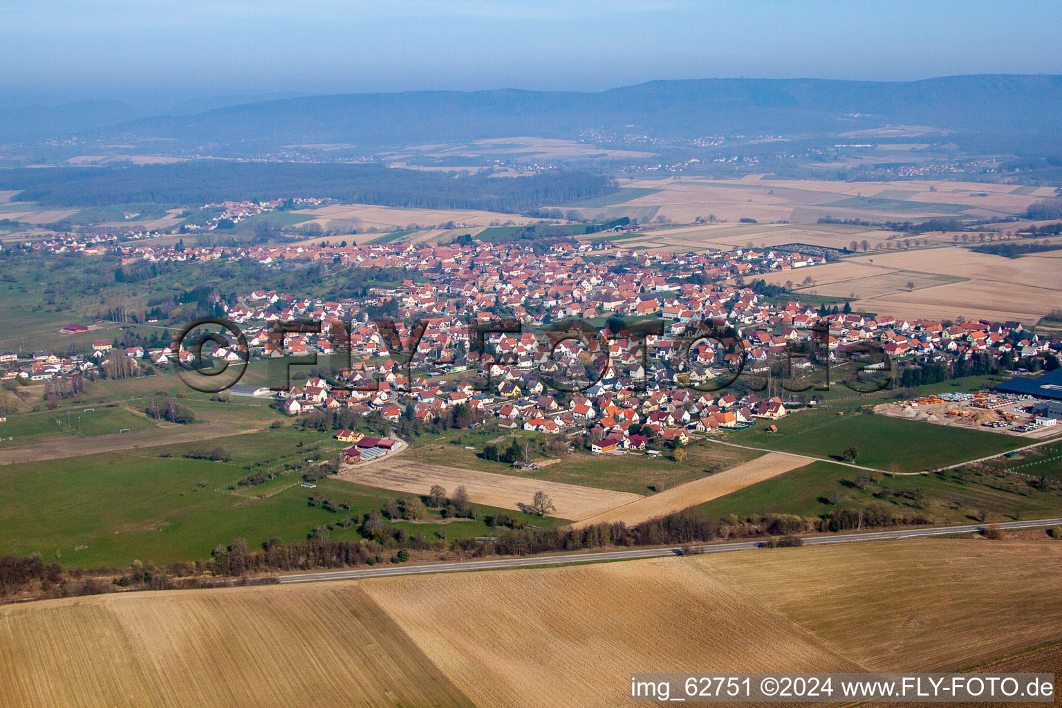 Vue d'oiseau de Surbourg dans le département Bas Rhin, France