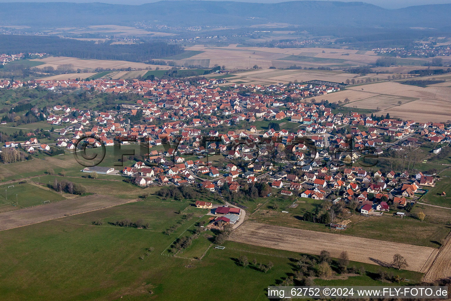 Photographie aérienne de Champs agricoles et surfaces utilisables à Surbourg dans le département Bas Rhin, France