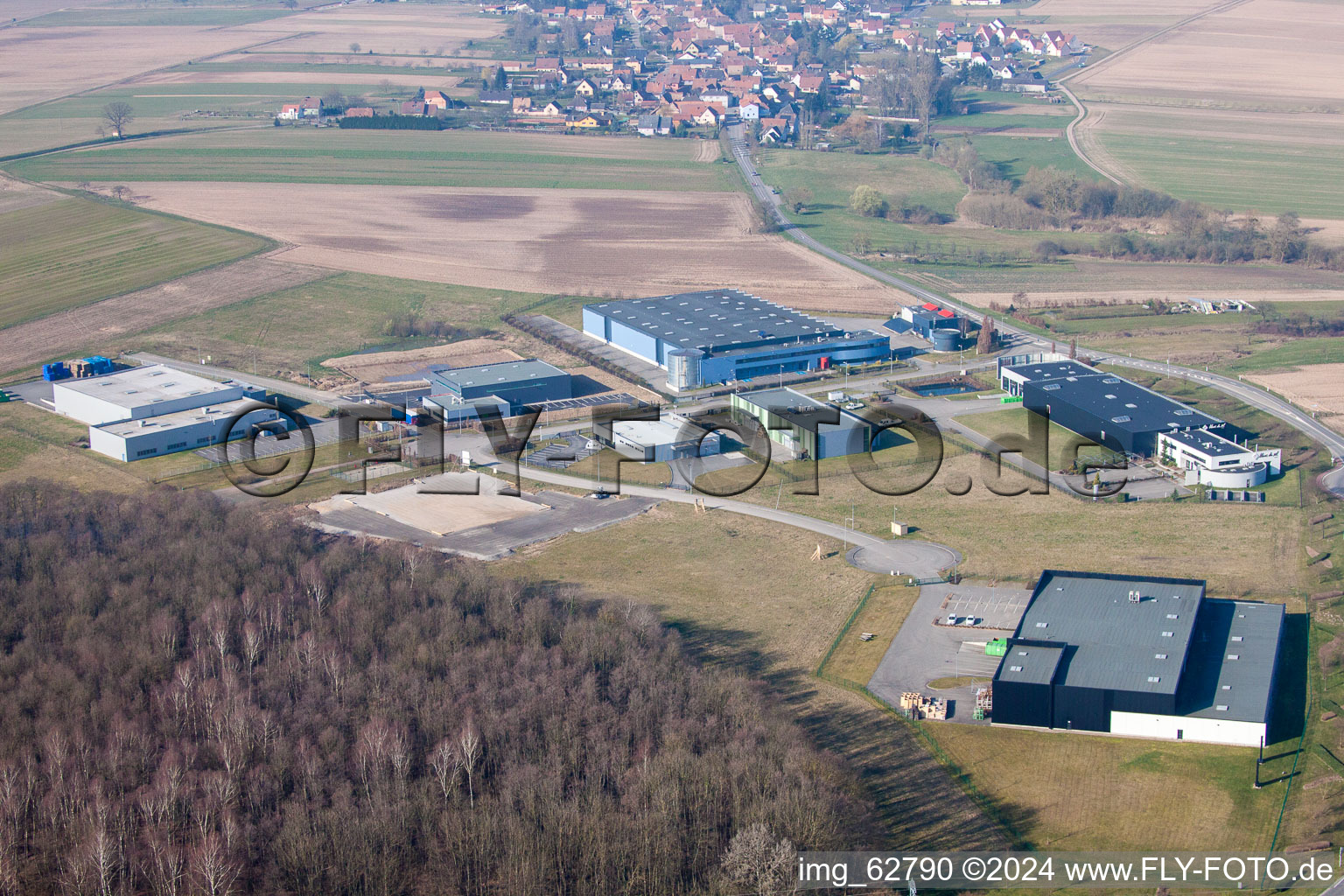 Eschbach dans le département Bas Rhin, France du point de vue du drone