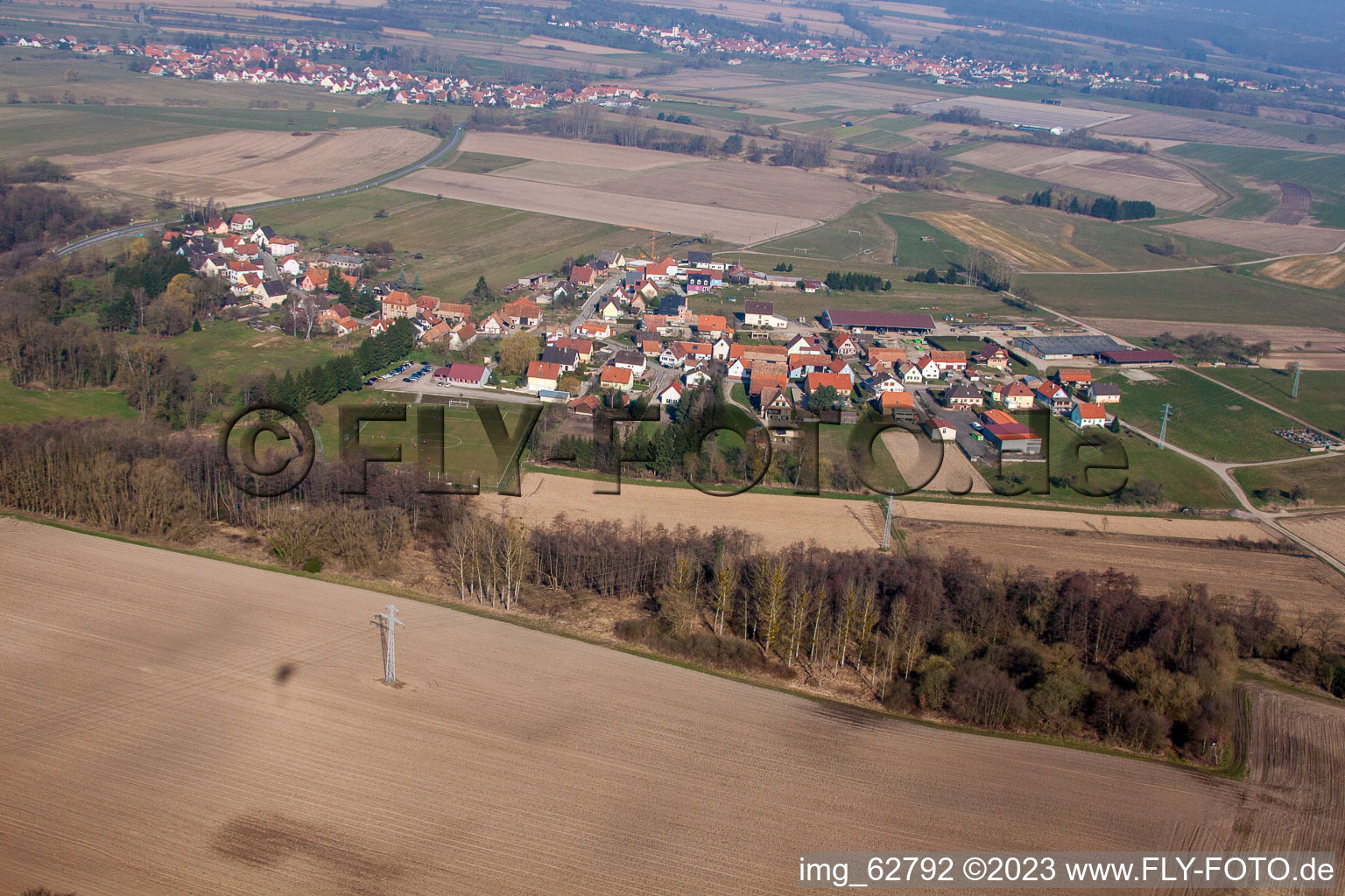 Vue aérienne de Champ arrière à Eschbach dans le département Bas Rhin, France