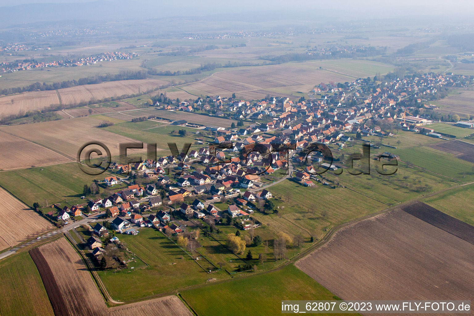 Eschbach dans le département Bas Rhin, France du point de vue du drone