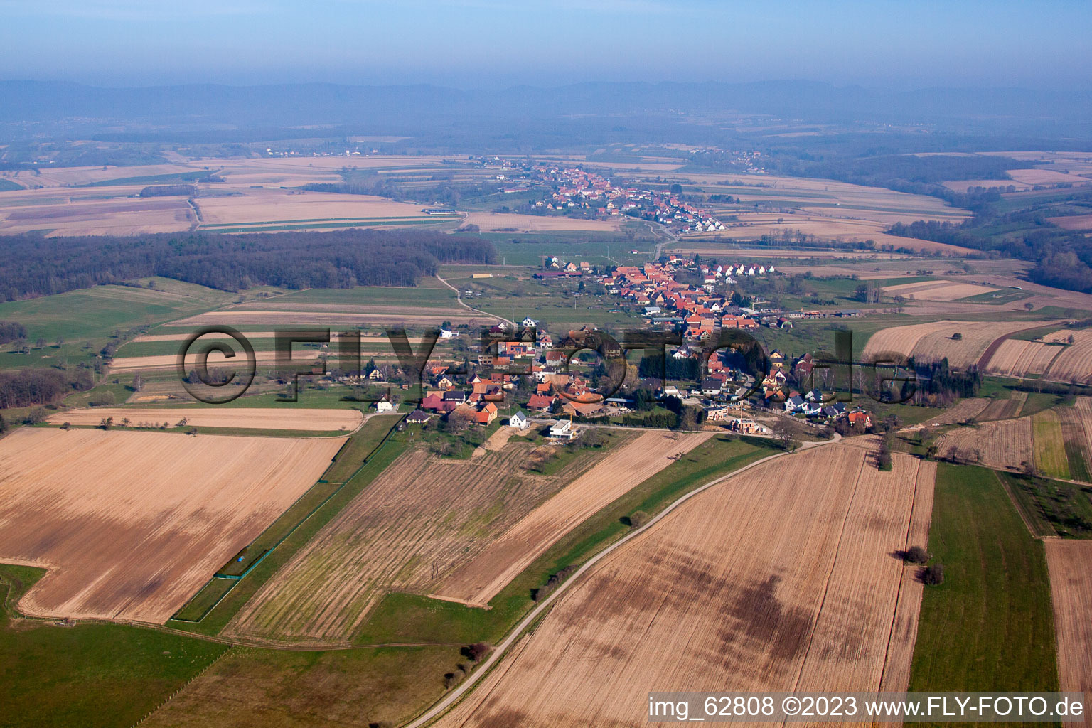 Vue aérienne de Laubach à Eschbach dans le département Bas Rhin, France