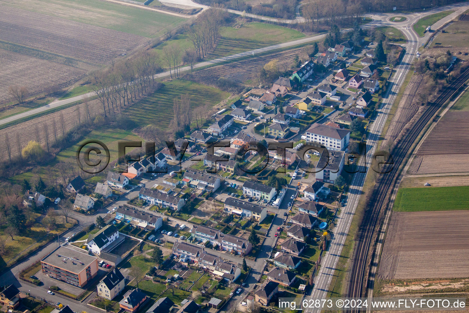 Bischwiller dans le département Bas Rhin, France depuis l'avion